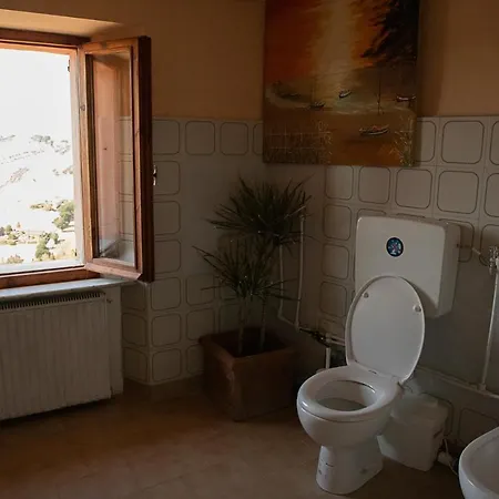 Casa Di Faustina Alojamento de Acomodação e Pequeno-almoço Corinaldo